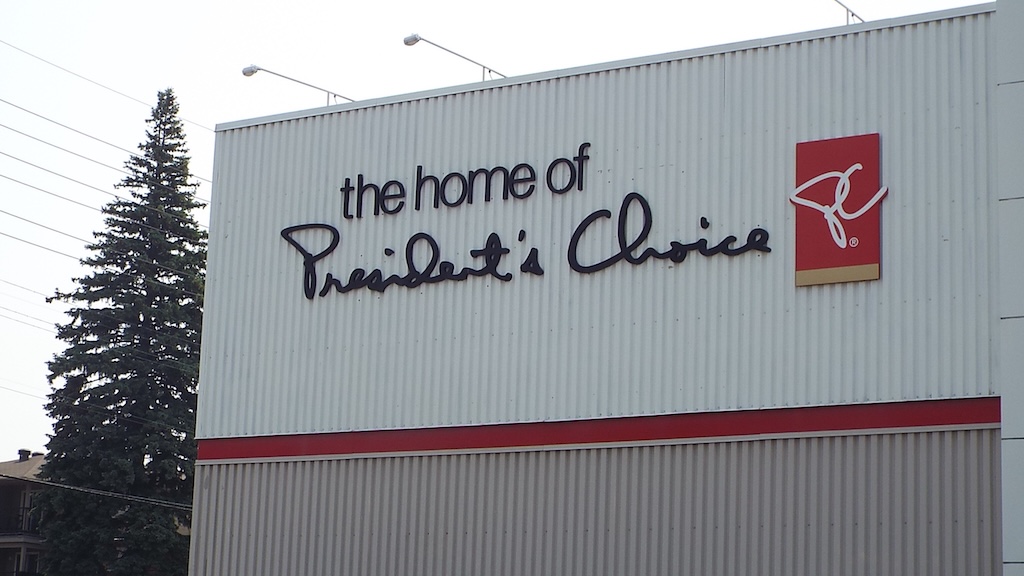 President's Choice rolls out bookable kitchen on wheels | Canadian Grocer