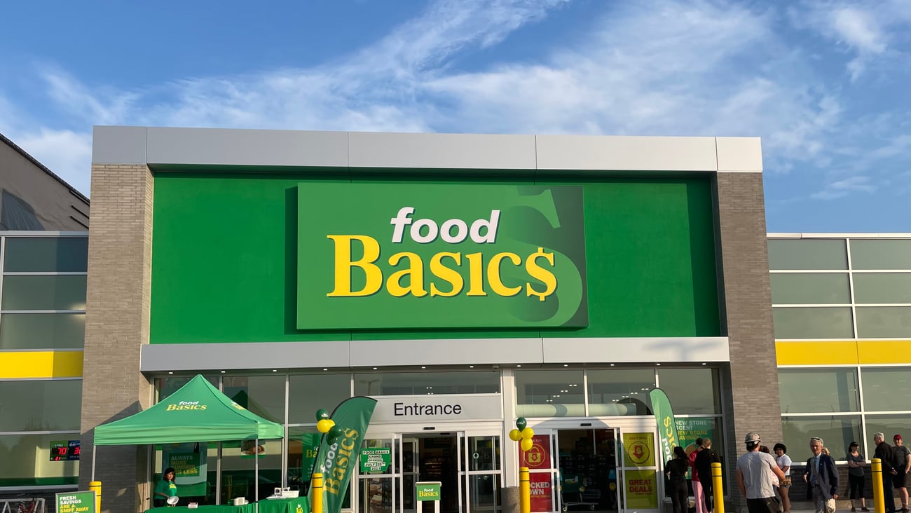 Exterior shot of the new Food Basics in Oakville