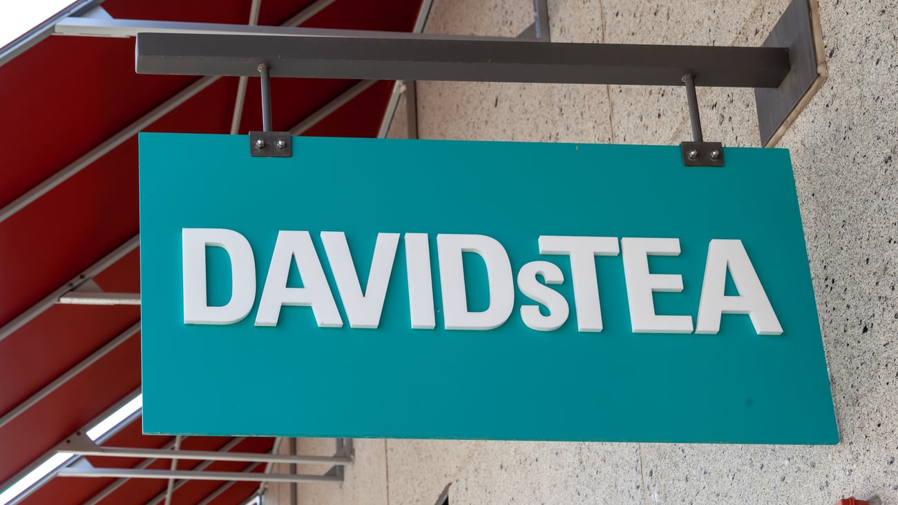 davidstea store sign