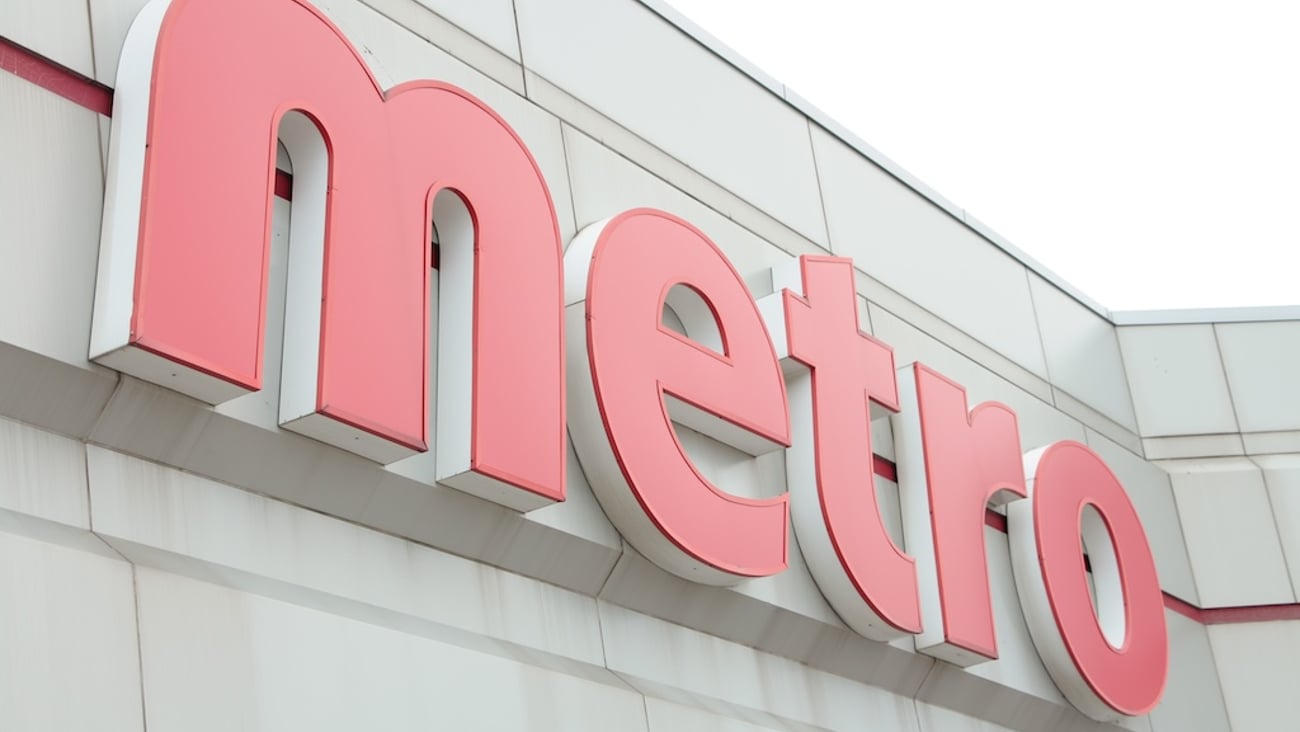 Metro store sign
