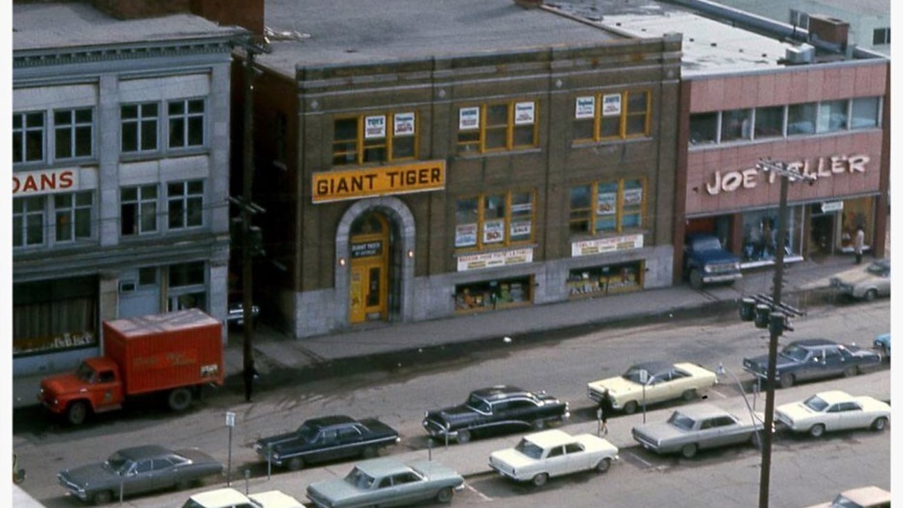 giant tiger first store in ottawa 1961