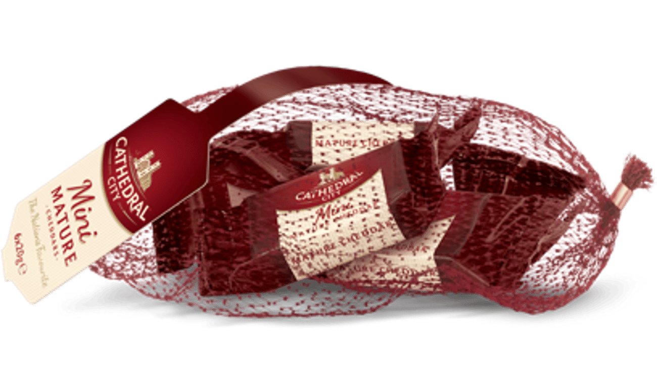 cathedral-city-mini-mature-cheddars