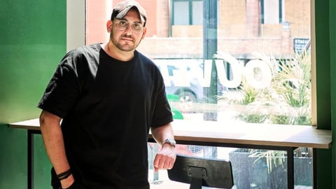 Oussama (Sam) Saoudi opened his first store in March 2024 and aims to have 250 KaleMart24 locations by 2028. Photos by Chantale Lecours