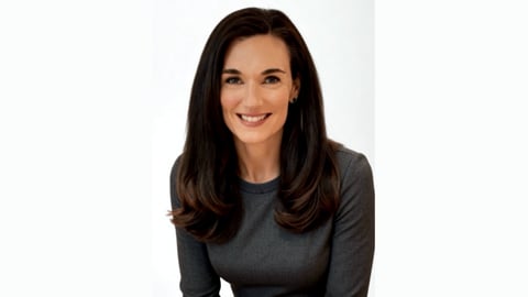 Kelly Leighton CFI headshot