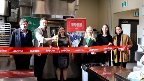 Metro Thunder Bay shared kitchen ribbon cutting