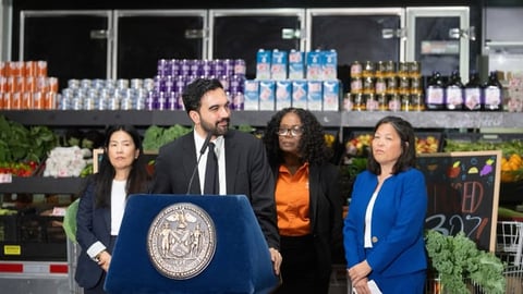 NYC Mayor Unveils 30% Grocery Discount at New Municipal Stores