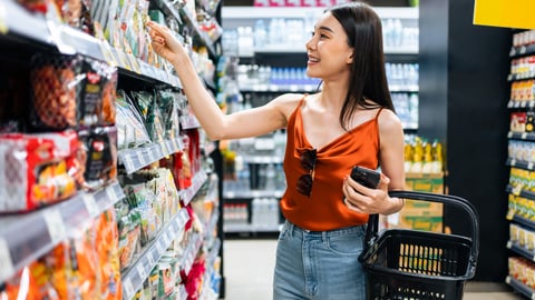 woman shopping for healthy foods