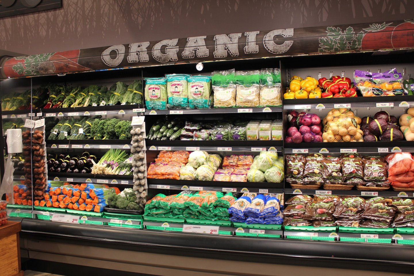 Farm Boy's organic produce section