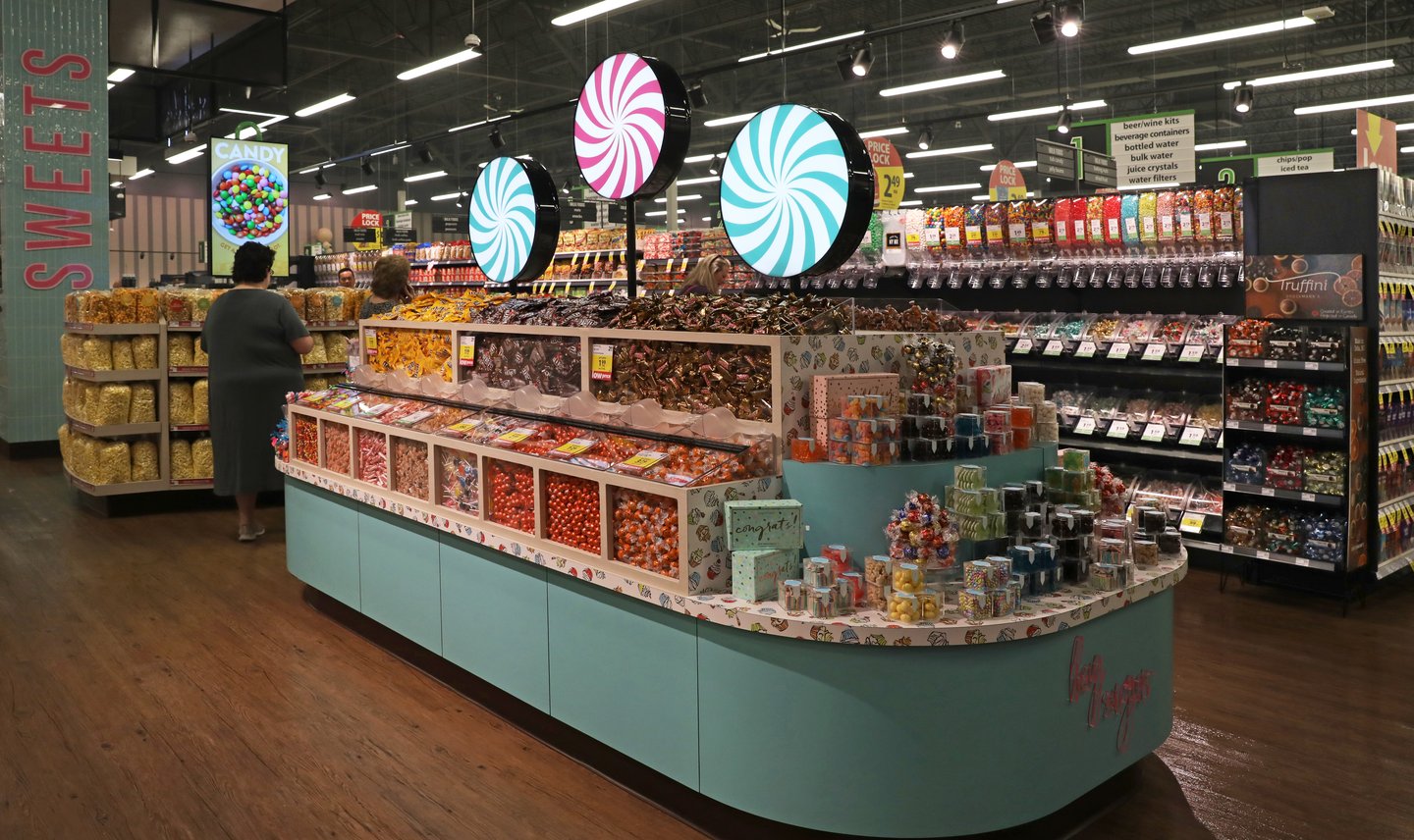 save-on-foods Coquitlam, B.C. interior 