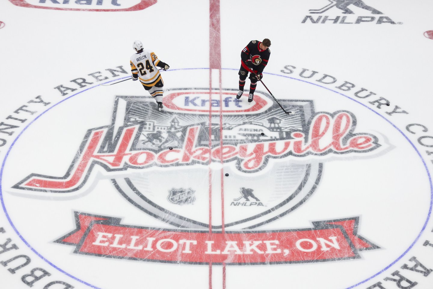 Image from the Kraft Hockeyville 2024 pre-season game featuring the Ottawa Senators and Pittsburgh Penguins. Photography by Dave Sanford/NHLI via Getty Selects/courtesy Kraft Heinz