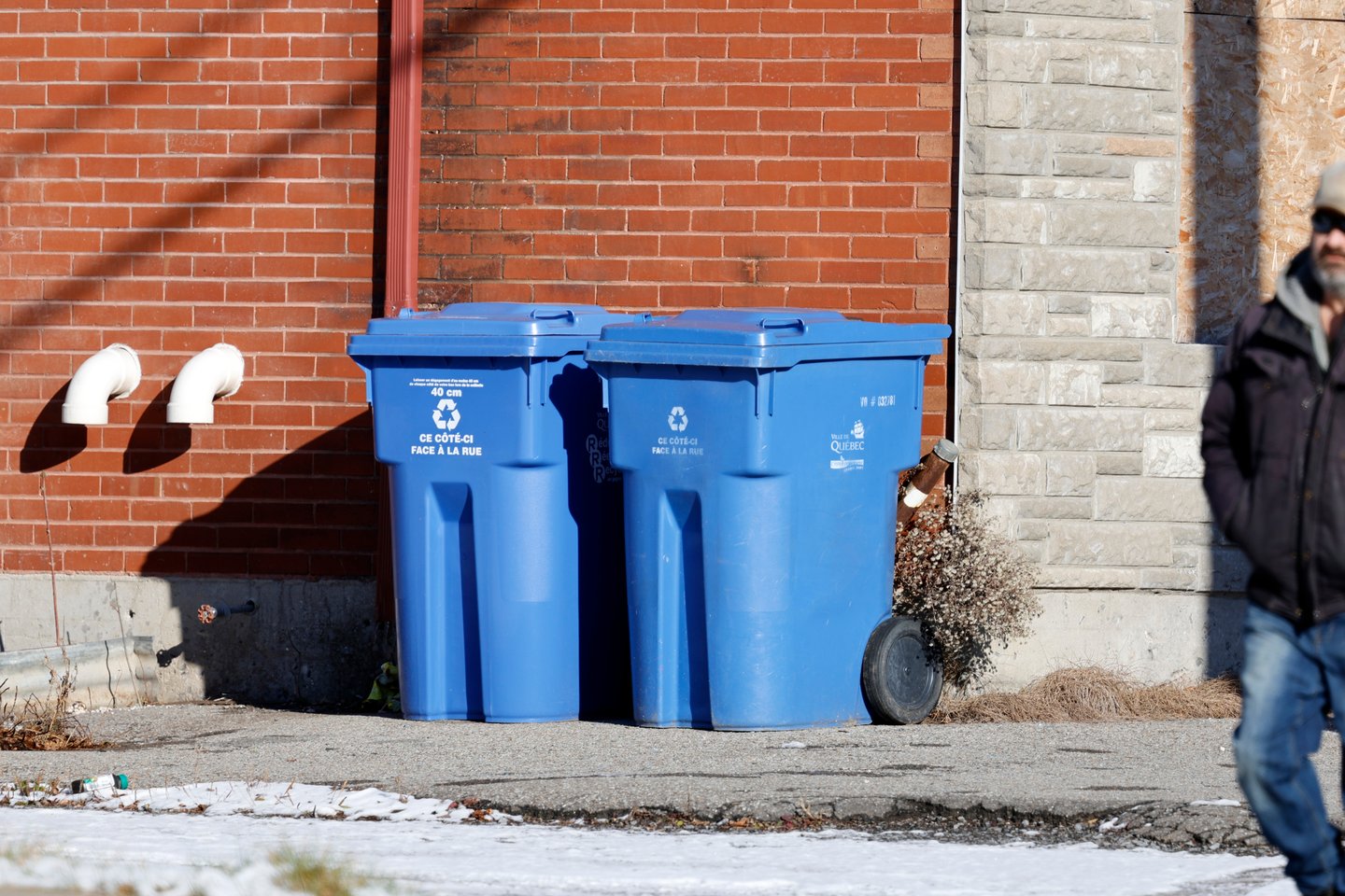 quebec recycling bins