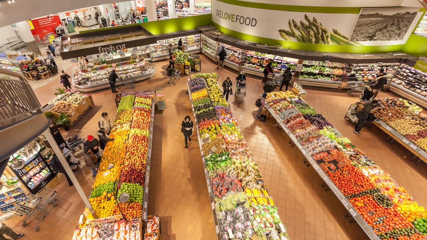 Retail sales fell 0.8 per cent to $69.6 billion in July as shoppers spent less at supermarkets and grocery stores