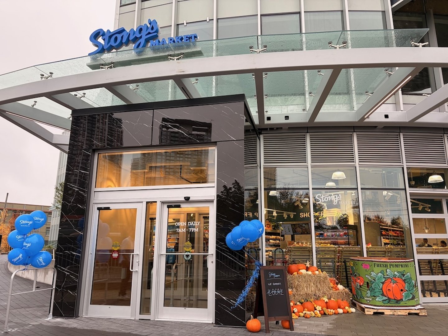 Stong's Market store opening in Surrey, B.C.
