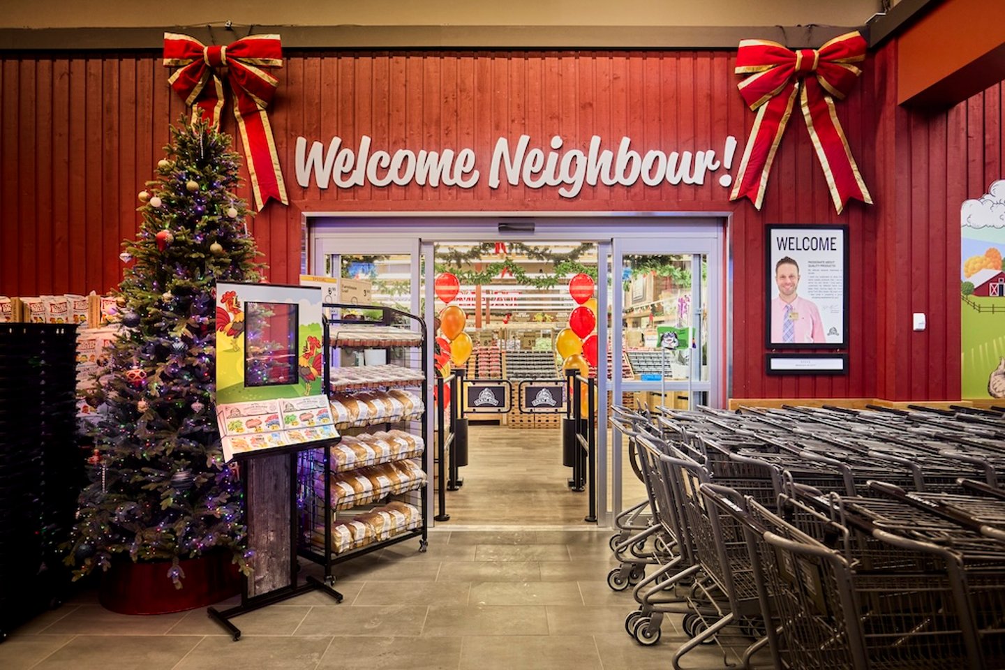 Interior entrance to Farm Boy's Kanata location 