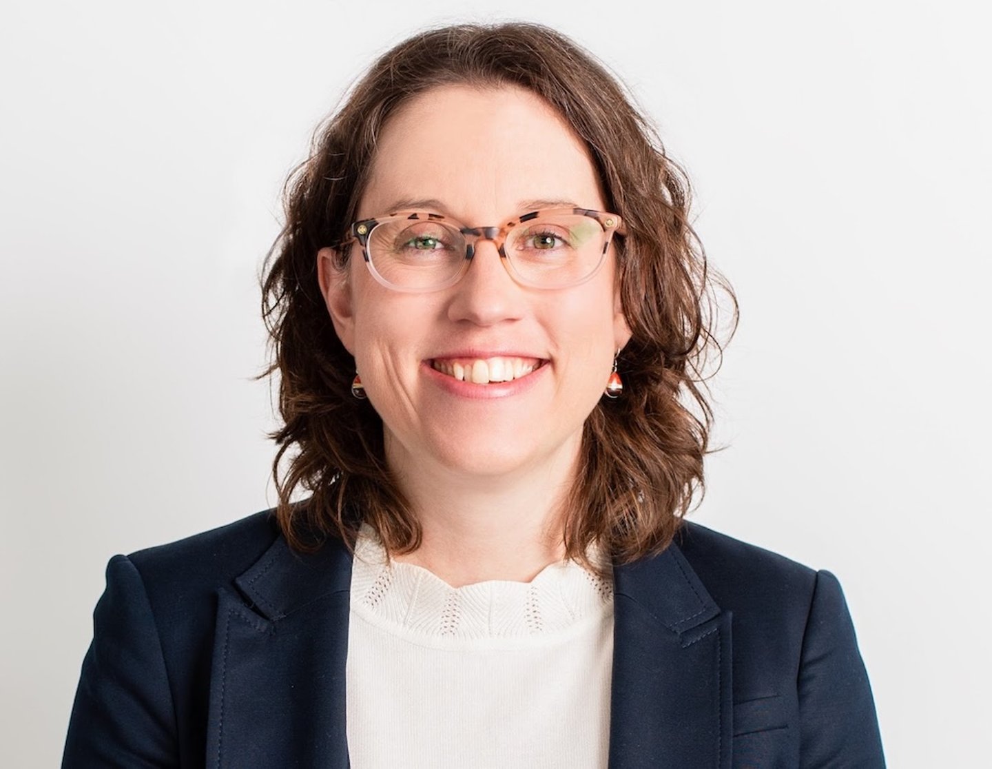 Lynne Strickler headshot