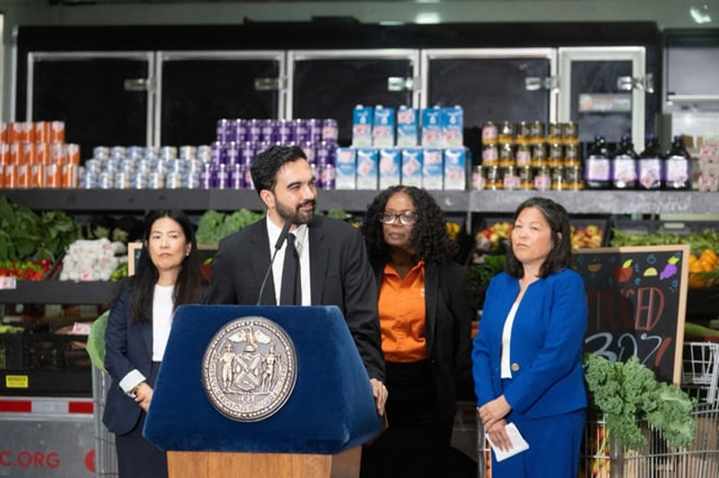 NYC Mayor Unveils 30% Grocery Discount at New Municipal Stores