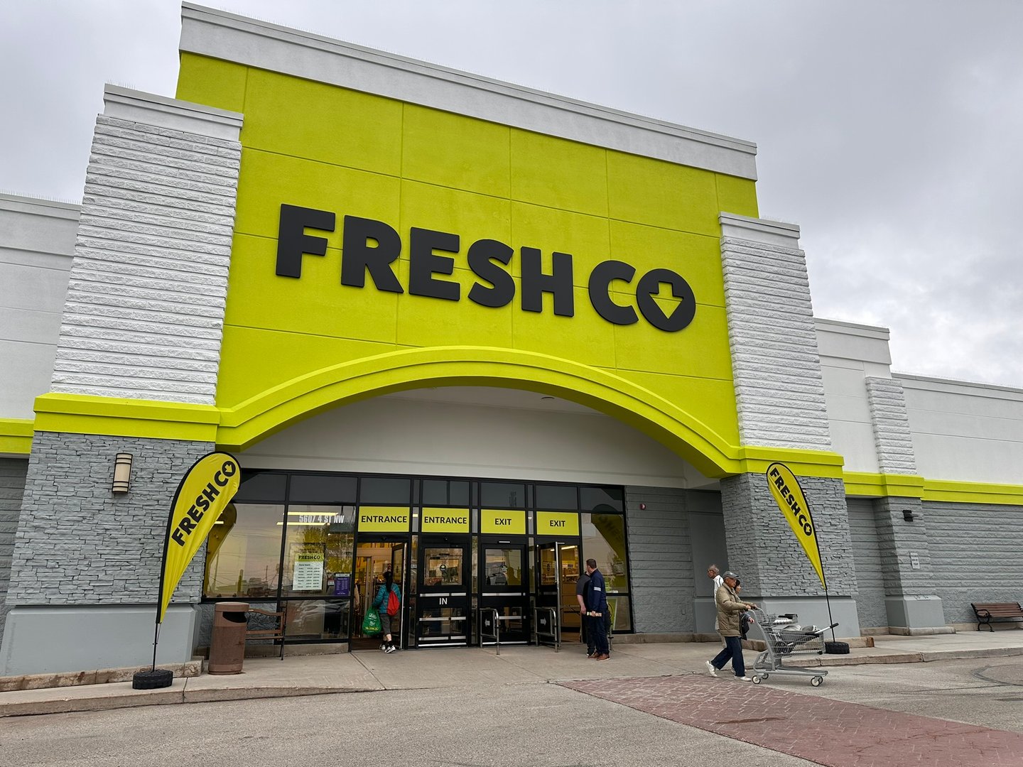 freshco thorncliffe