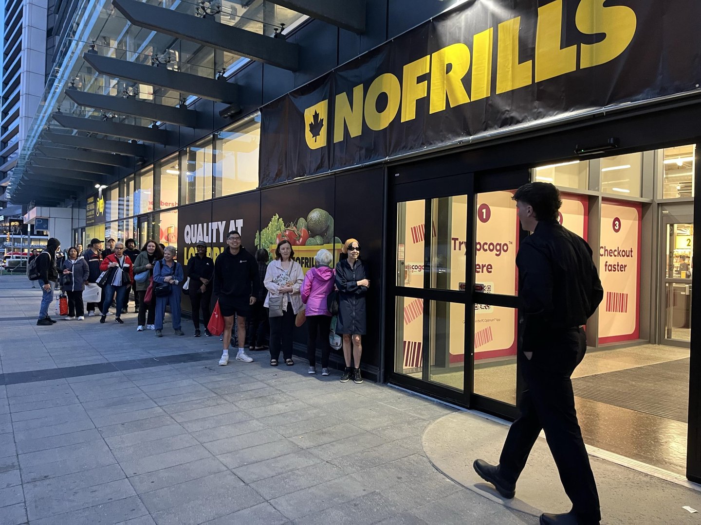 nick's no frills toronto