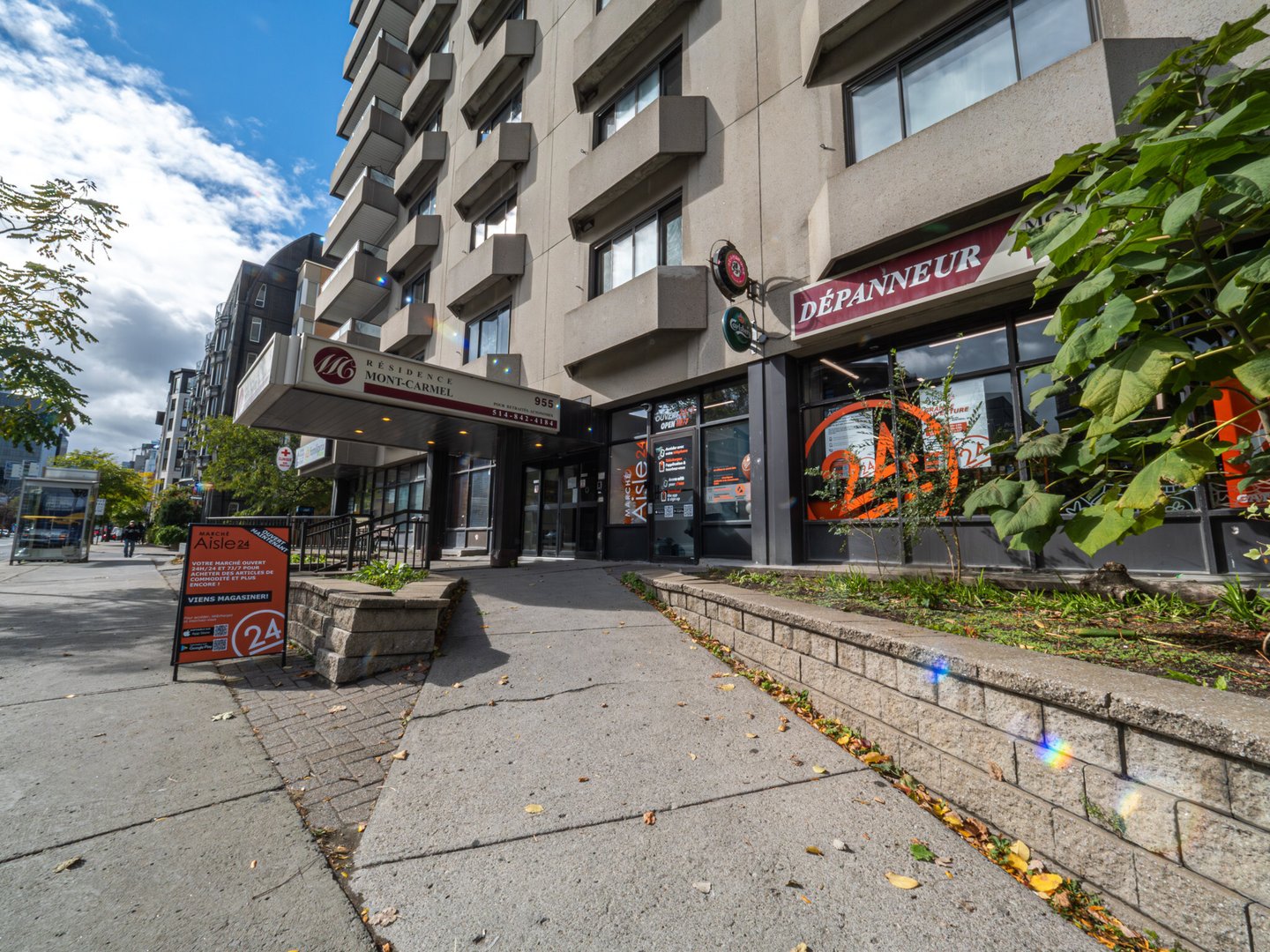aisle24 residence mont carmel montreal
