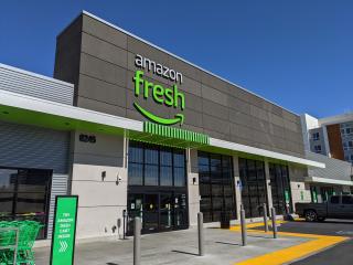 The outside of an Amazon Fresh grocery store