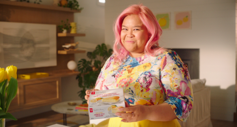Actress and comedian Ann Pornel introduces yuzu to viewers in Loblaw's latest television commercial Actress and comedian Ann Pornel wearing a floral dress promoting yuzu and the latest Insider's Report